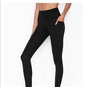 EUC VS Incredible Essential Leggings